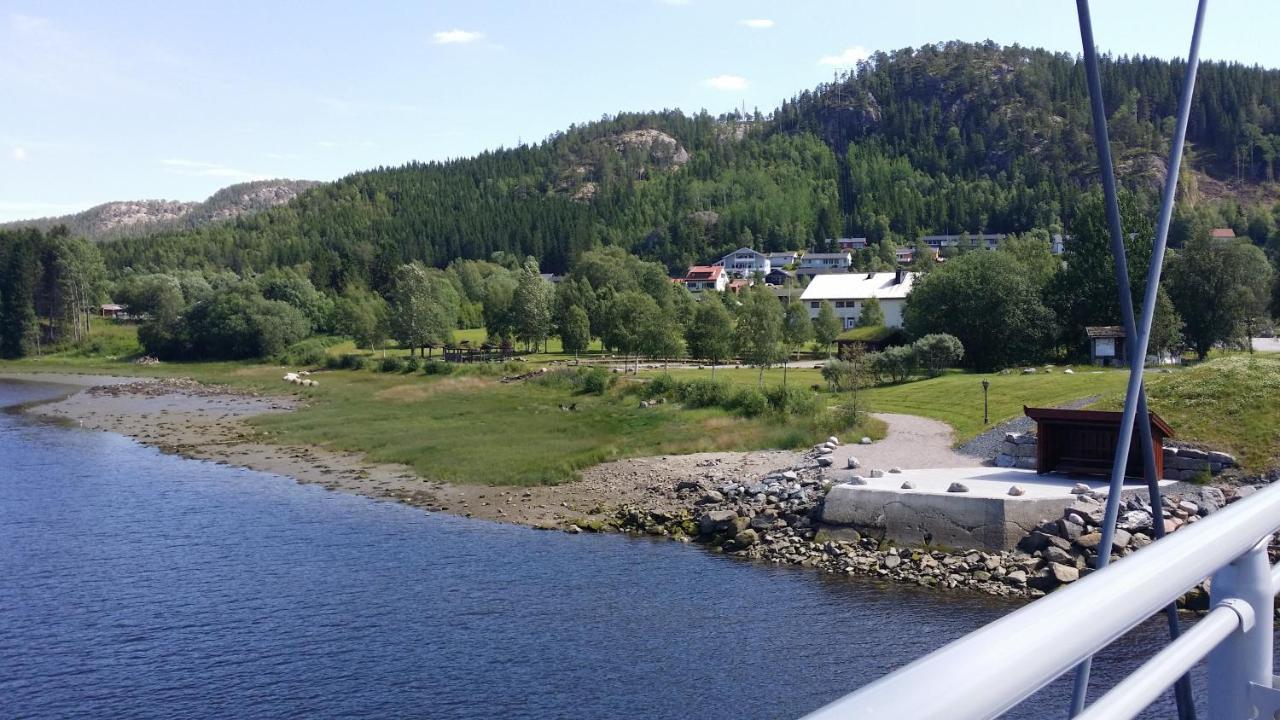 Lyngen Fjordhotell Sjoasen Exterior foto